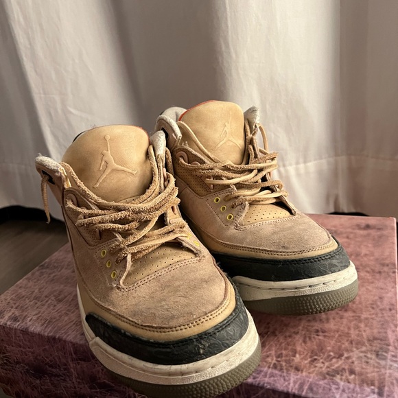 Jordan 3 JTH Bio Beige Justin Timberlake - Picture 2 of 6